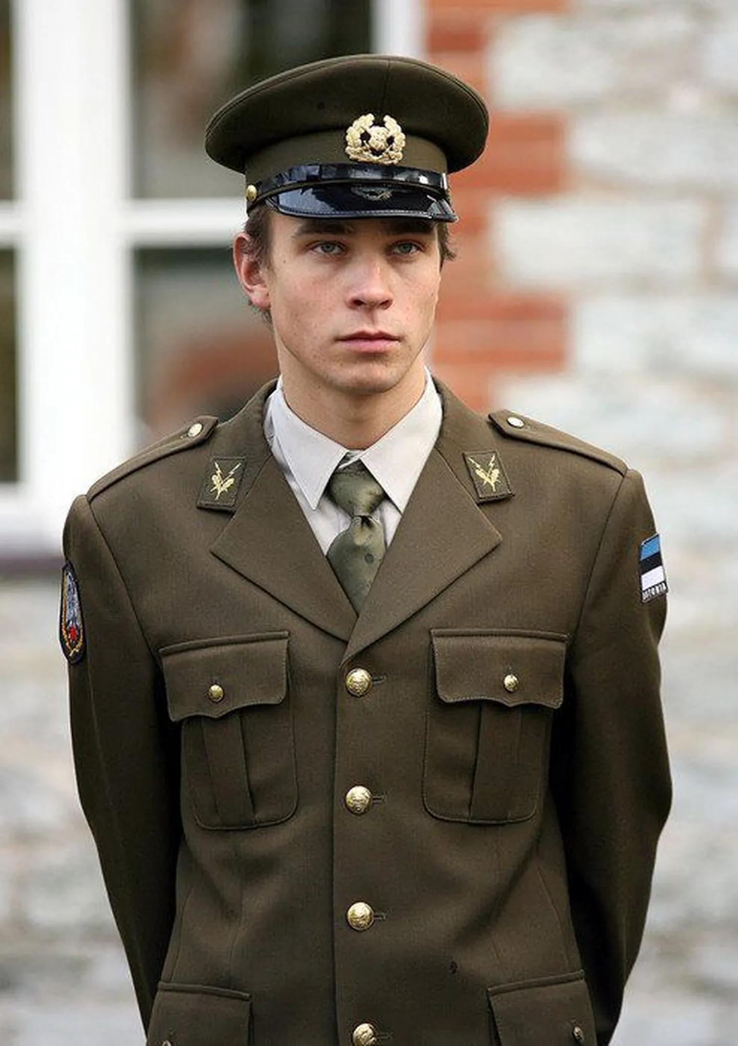 Aleksandr Latin Kaitseväe vormis.