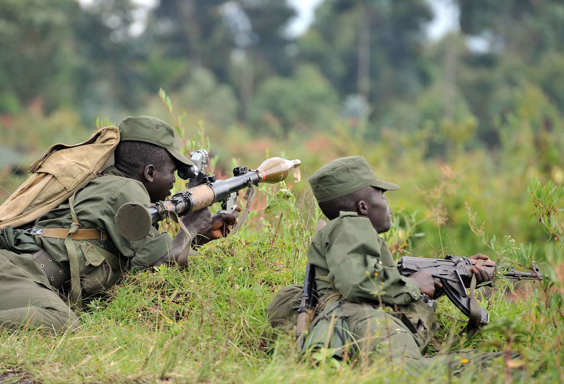 Kongo DV sõdurid positsioonil mässuliste rindejoone lähedal Põhja-Kivu provintsis.