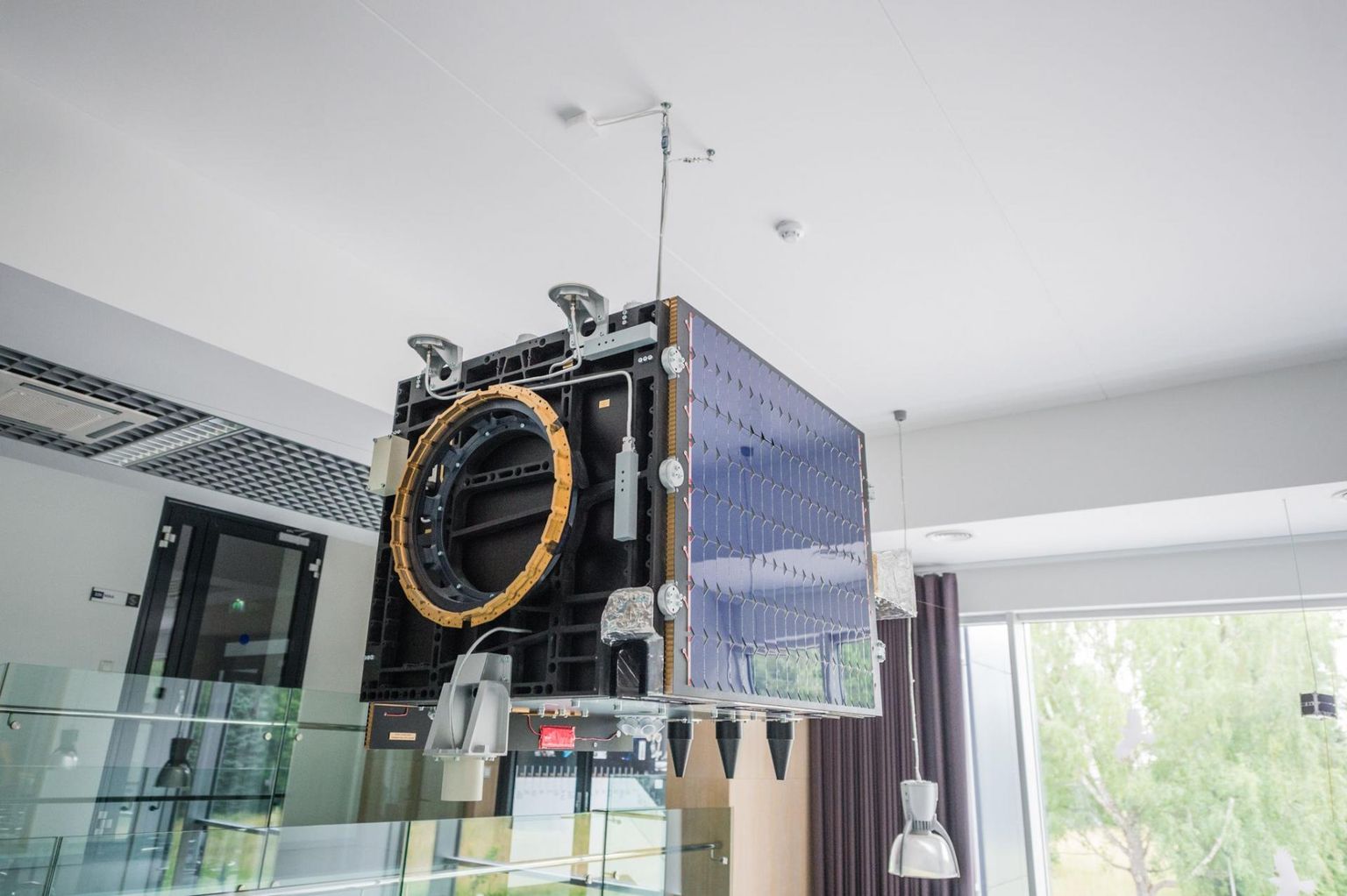 ESTCube-2 on Eesti tudengisatelliidi programmi raames arendamisel olev tehiskaaslane.