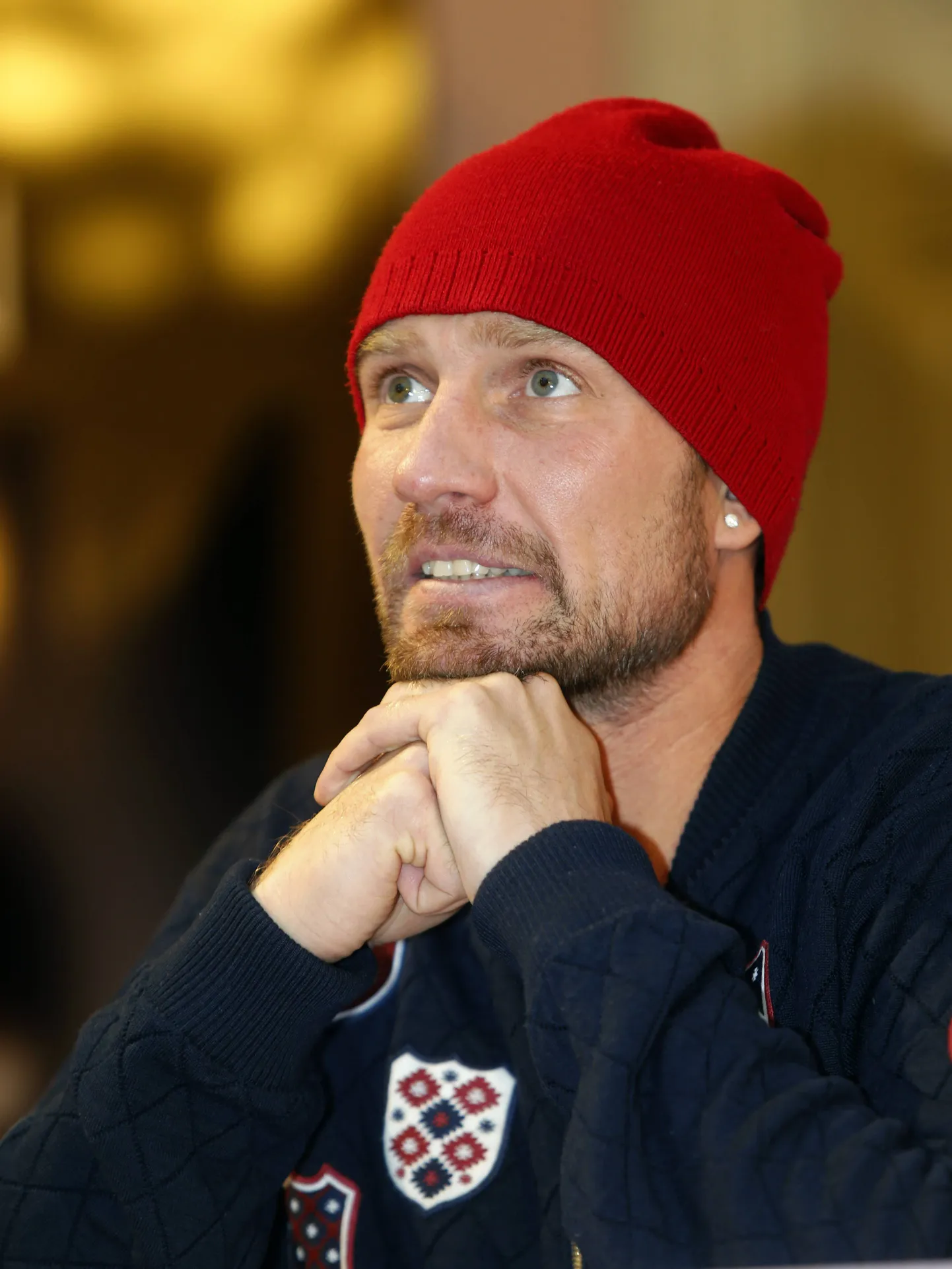 Roman Kostomarov.
