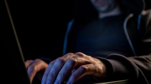 Politsei hakkab Facebooki kaudu kelme tuvastama