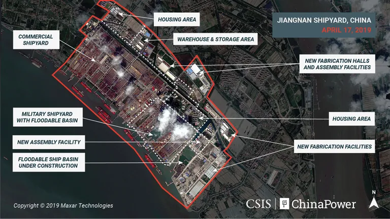 Satelliidipildilt on näha väidetavat Hiina lennukikandja ehitust Jiangnani laevatehases Shanghais. Pilt on tehtud 17. aprillil.