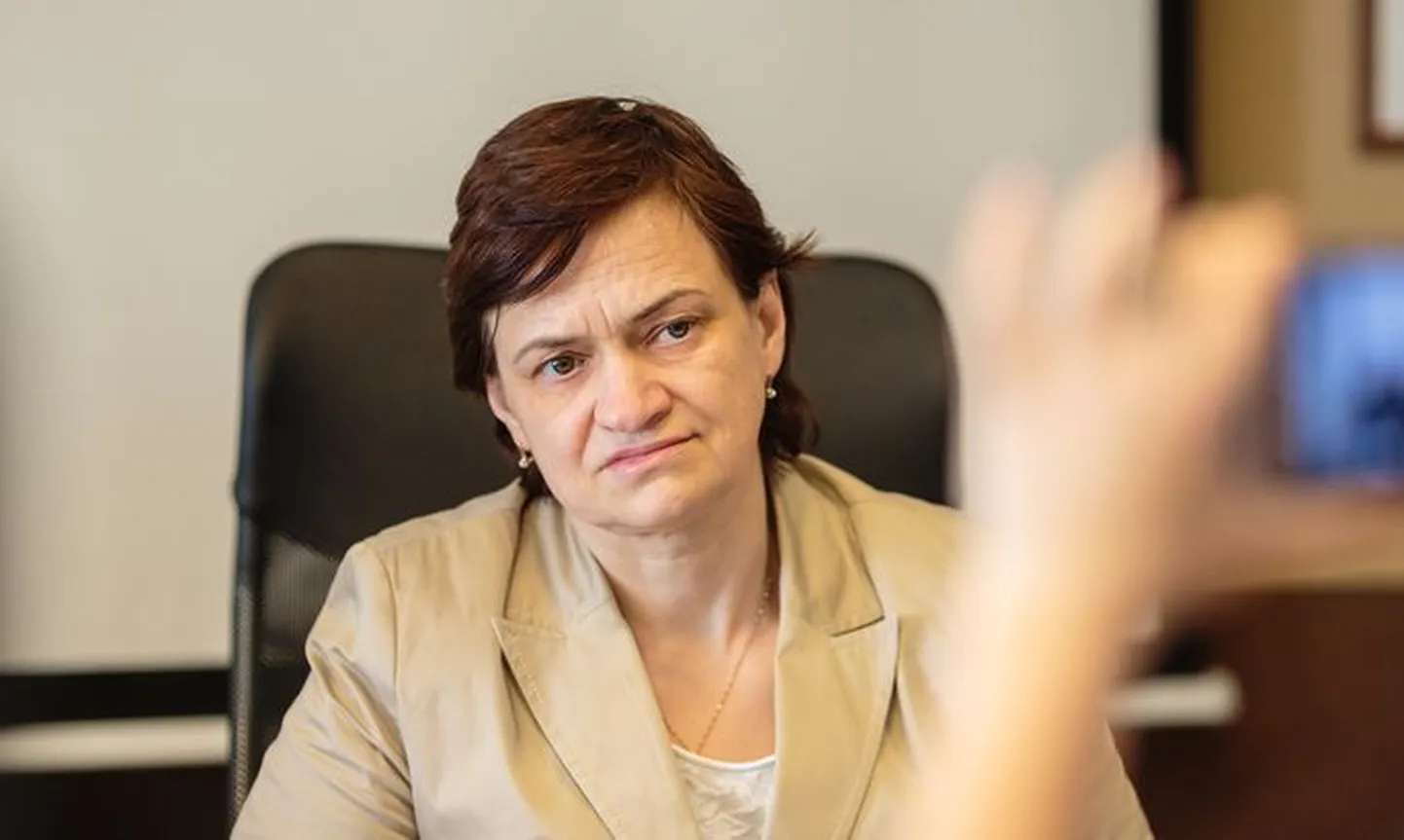 Jelena Vassiljeva: "Politseilt laekub sotsiaalabiametile info kõikide kuni 18aastaste laste sooritatud rikkumiste kohta."