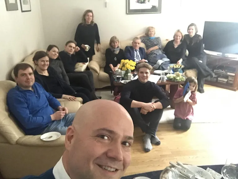 David O`Brock koos perega üheaegselt abikaasa tädi ja Eesti vabariigi sünnipäeva tähistamas.