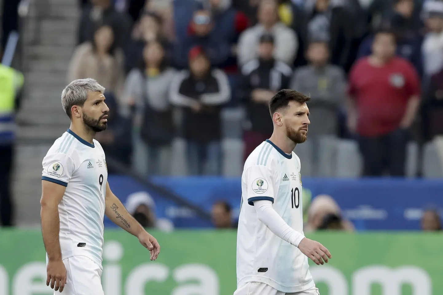 Sergio Aguero (vasakul) ja Lionel Messi.