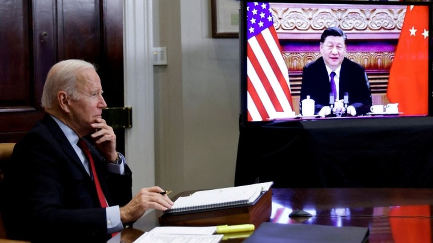 Джо Байден в качестве президента США еще не встречался с председателем Си - только созванивался
