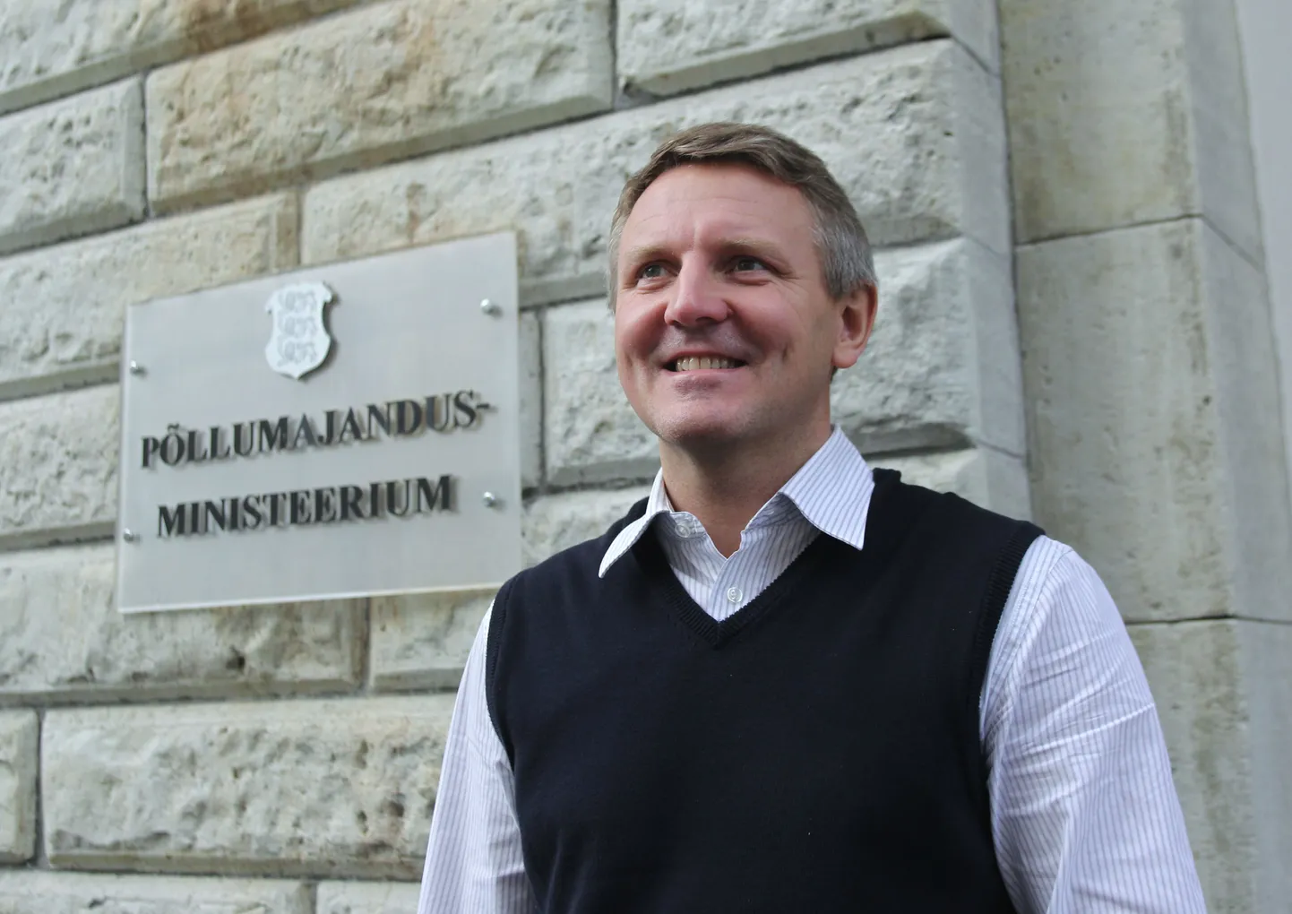 Maaeluministeeriumi kantsler Ants Noot lahkub alates 1. aprillist ametist ja asub tööle erasektorisse. Kokku töötas Noot ministeeriumi kantslerina ligi 17 aastat.