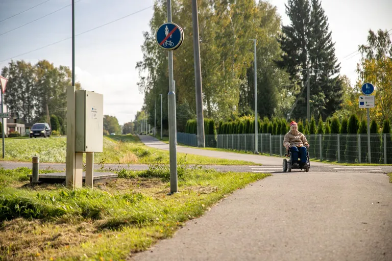 Tali ei jõua omal jalal liikuda.