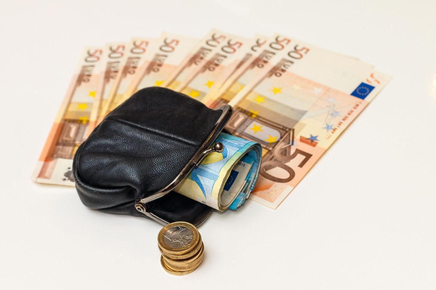 Keskmine Pärnu kontorist välja antud eluasemelaenu summa on kerkinud 61 000 euroni.