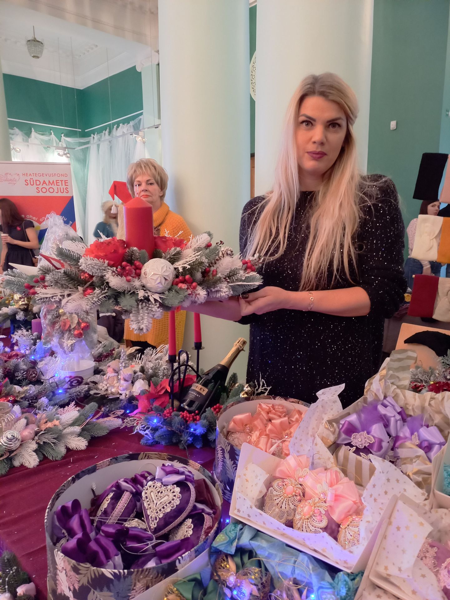 Валерия Приходько в прошлом году удивила многообразием праздничных украшений и елочных игрушек, которые сделала собственными руками.