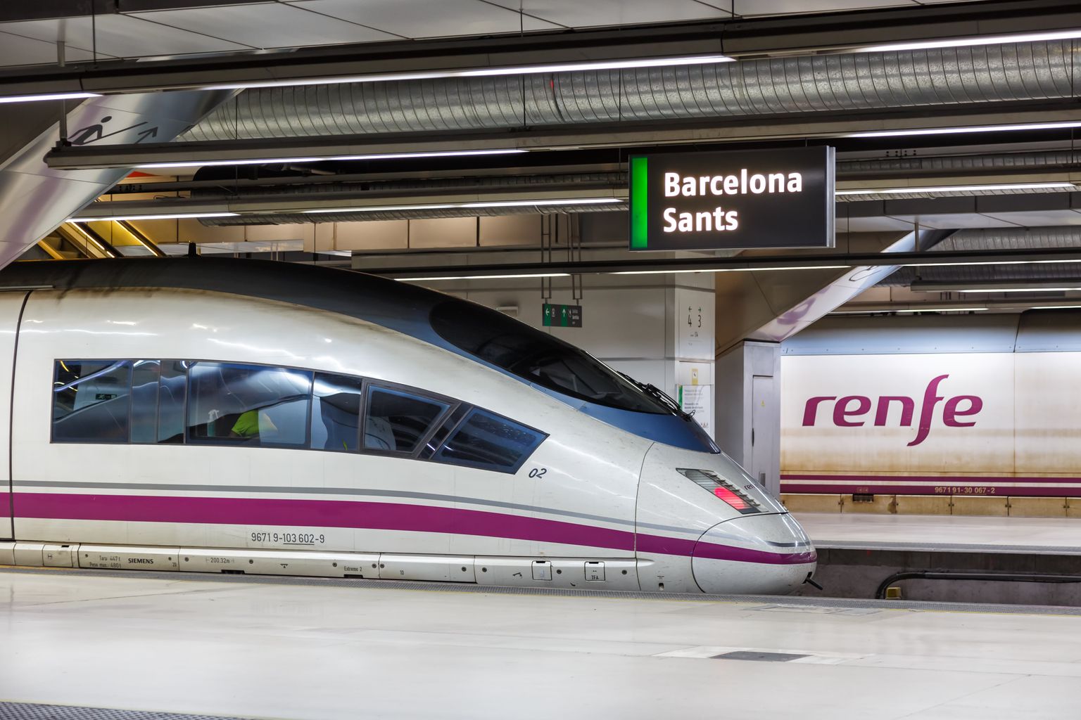 Поезд в Испании. Иллюстративное фото
