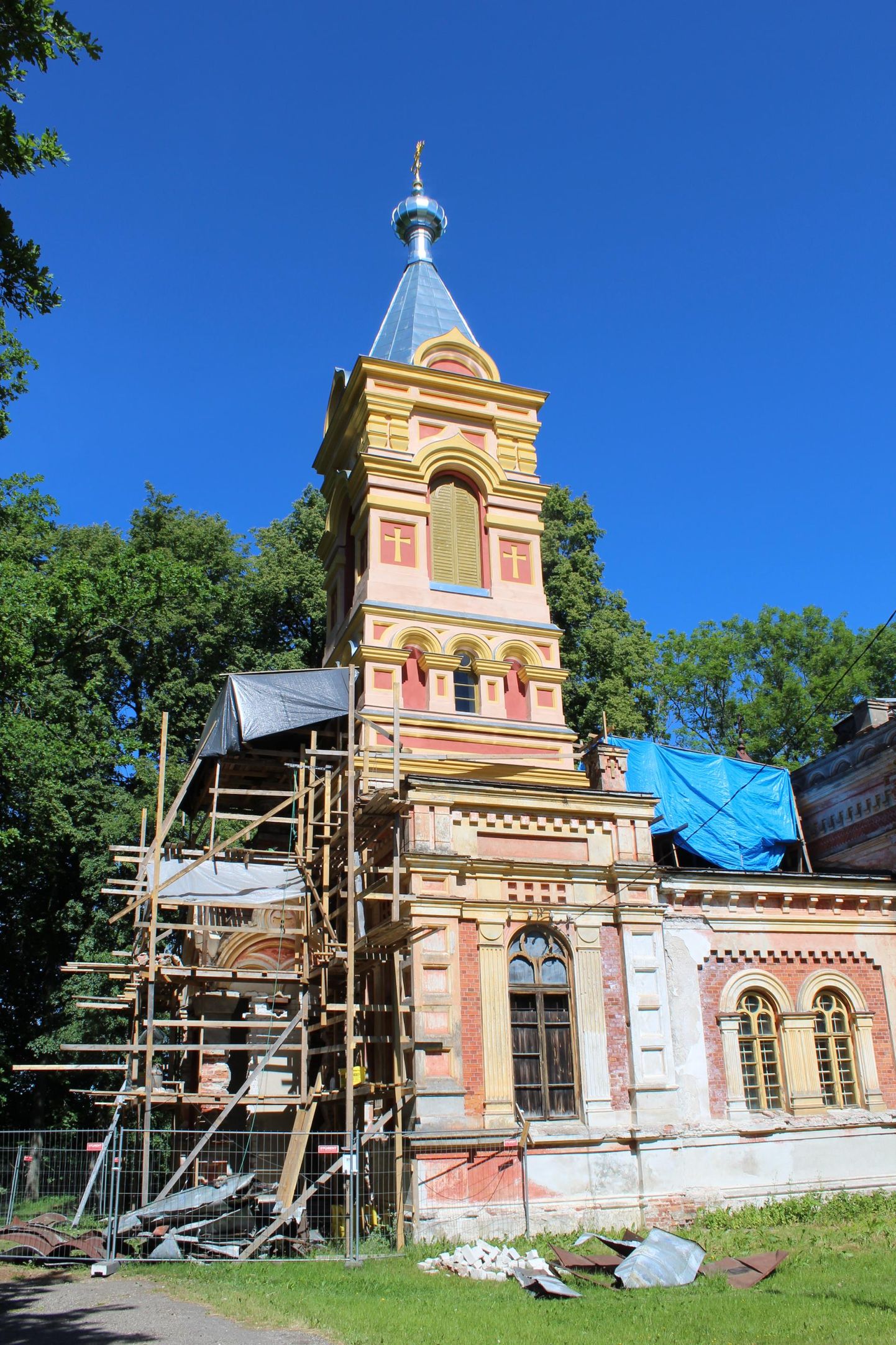 Suvel jätkatakse Sindi kiriku restaureerimist.