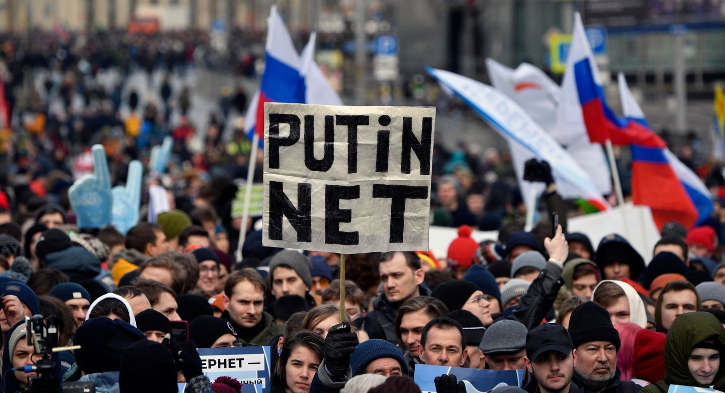 Venemaal protesteerisid tuhanded inimesed internetipiirangute vastu
