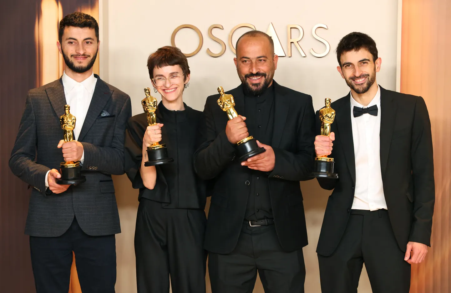 Basel Adra, Rachel Szor, Hamdan Ballal ja Yuval Abraham Oscaritega 2. märtsil 2025. a.