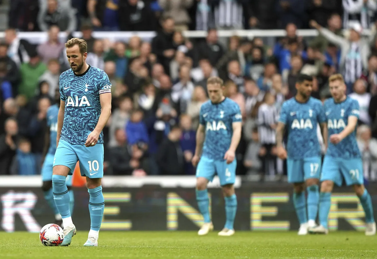 Tottenhami mängijad pärast häbistavat kaotust.