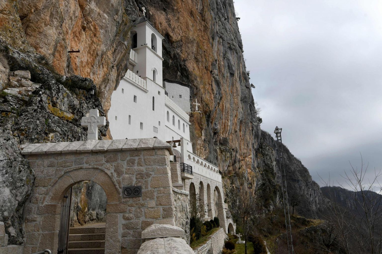 Ostrogi klooster Montenegros. 