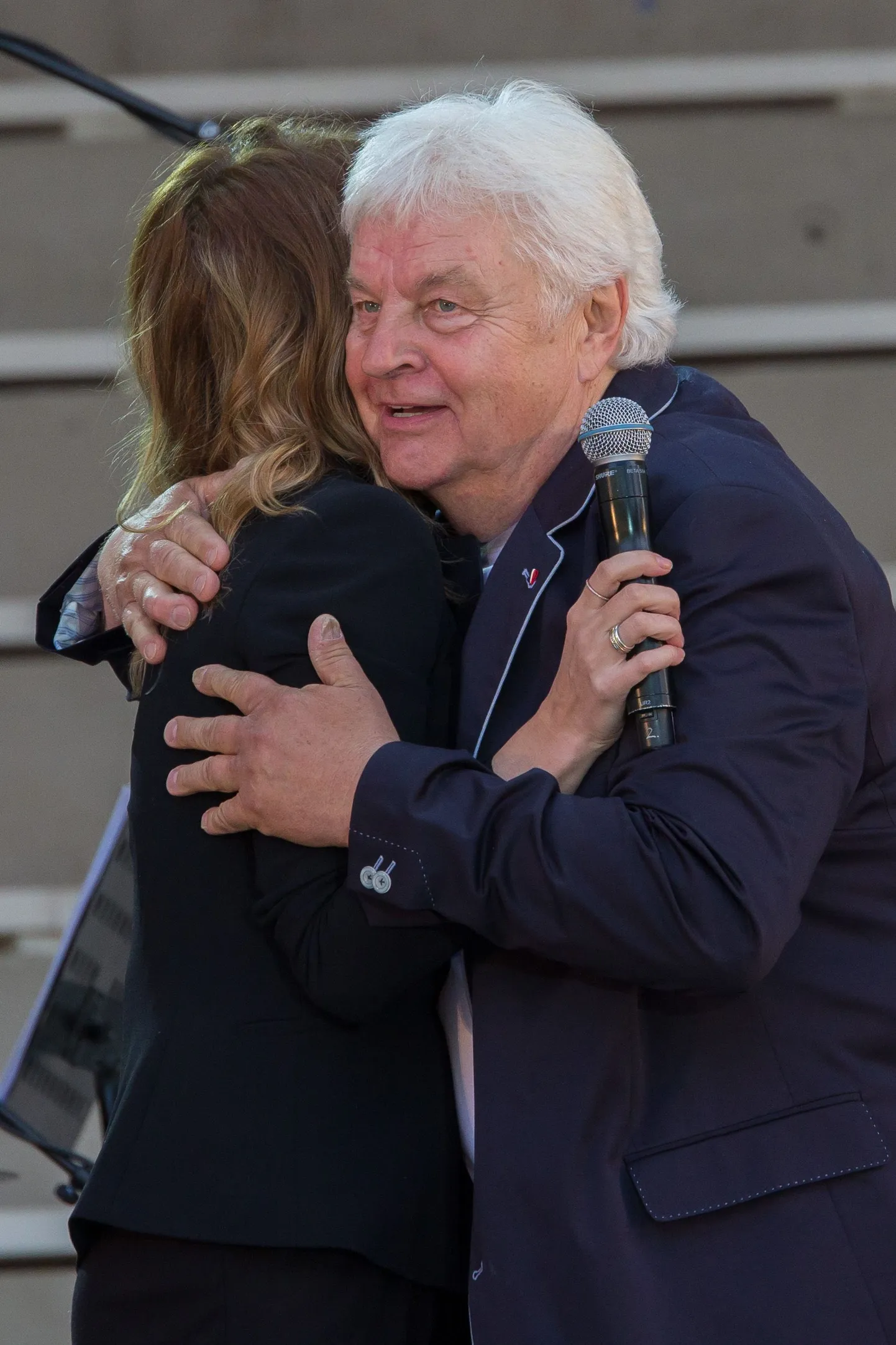 Ivo Linna galakontsert Viljandi lauluväljakul.