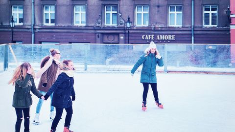 В этом году в Таллинне откроются шесть ледовых катков