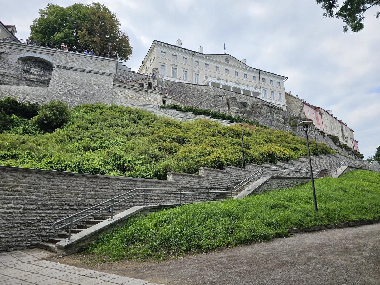 Patkuli trepp on taas avatud.