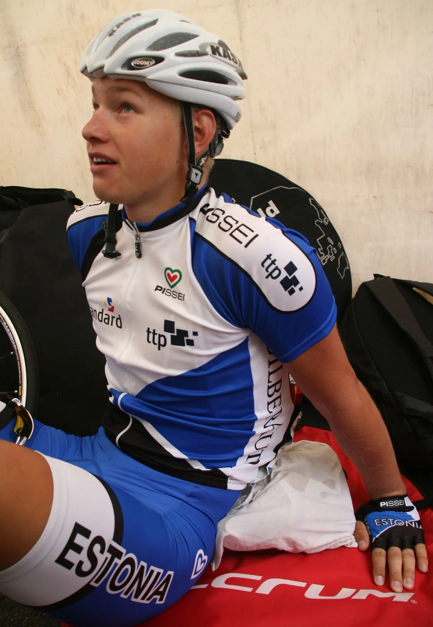 Oskar Nisu.