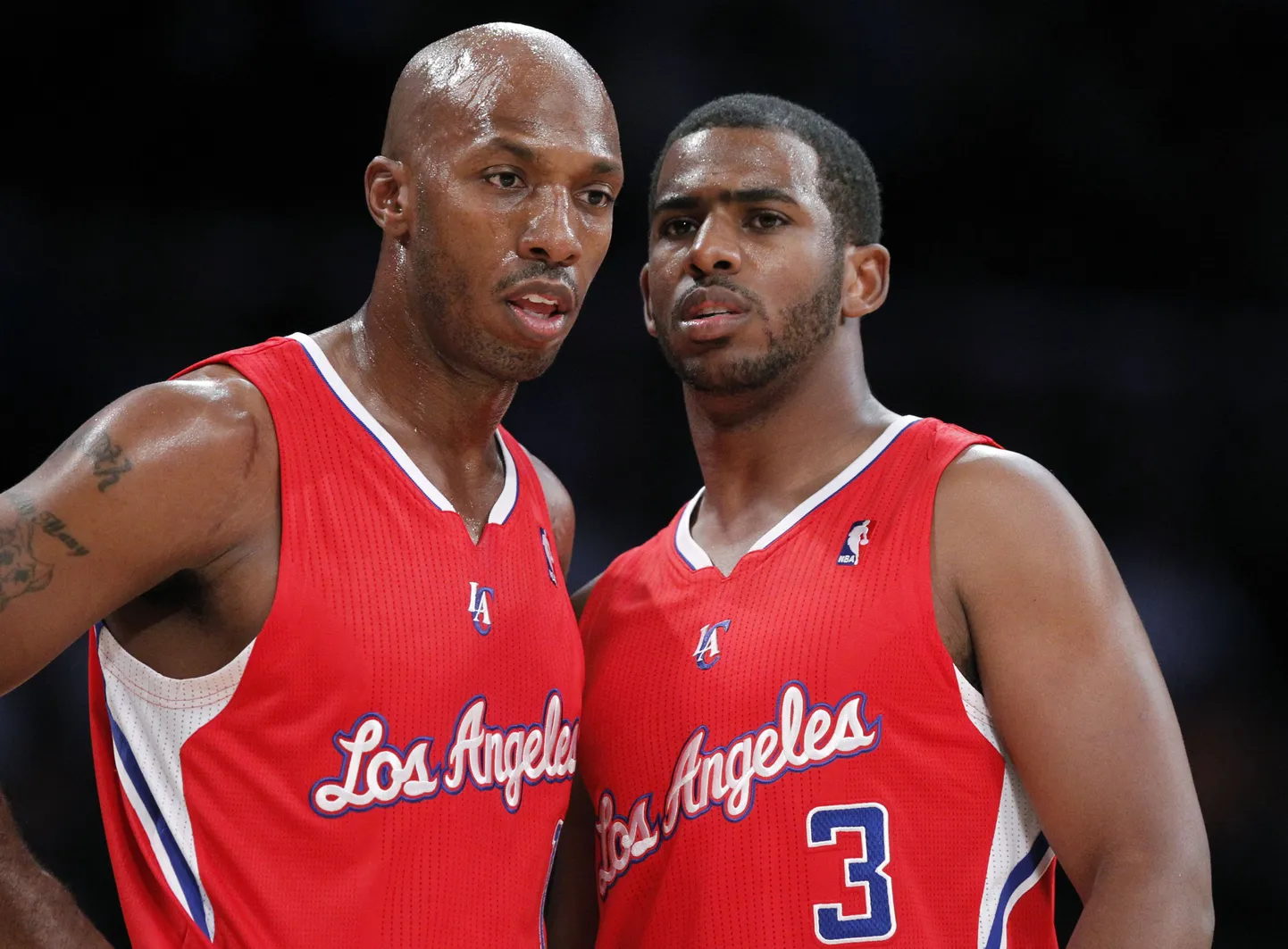 Chauncey Billups (vasakul) ja Chris Paul.