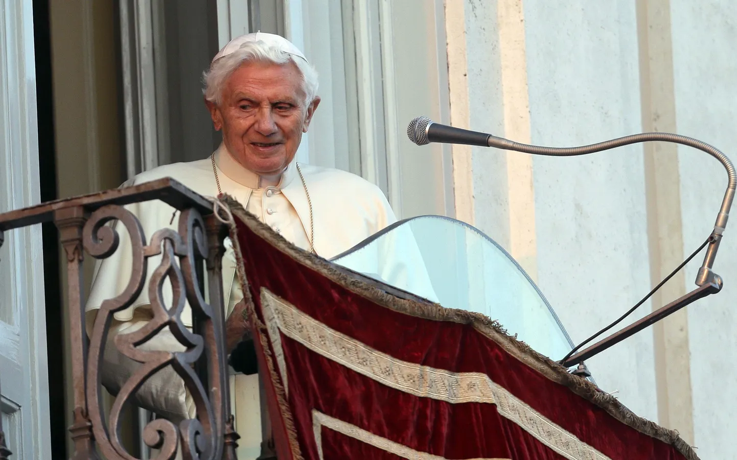Joseph Ratzinger.