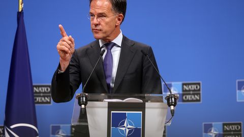 NATO ģenerālsekretārs: Krievijai nav veto jautājumā par Rietumu karavīriem Ukrainā