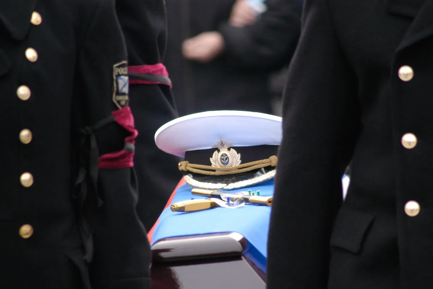 Похороны погибших на атомной подводной лодке (АПЛ) «Нерпа».