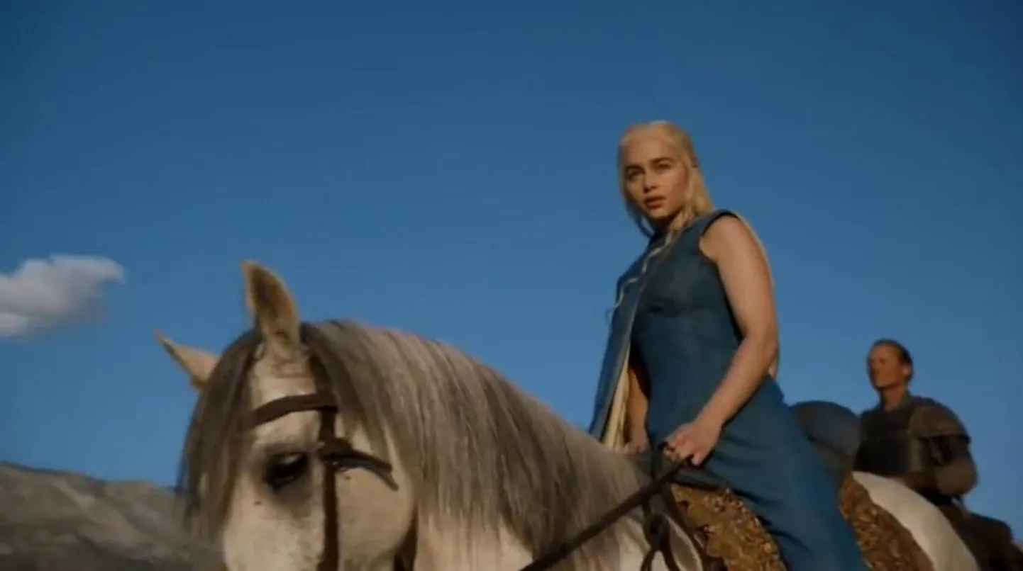 Kaader seriaalist «Troonide mäng». Pildil Daenerys Targaryen (Emilia Clarke)