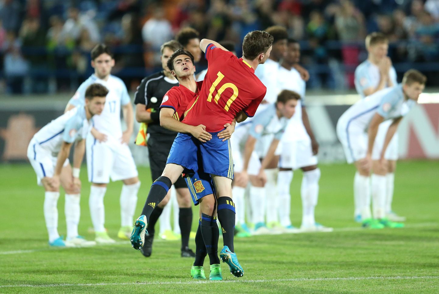 Penaltiseeria järel on saavad hispaanlased rõõmustada ning inglased kurvastada.