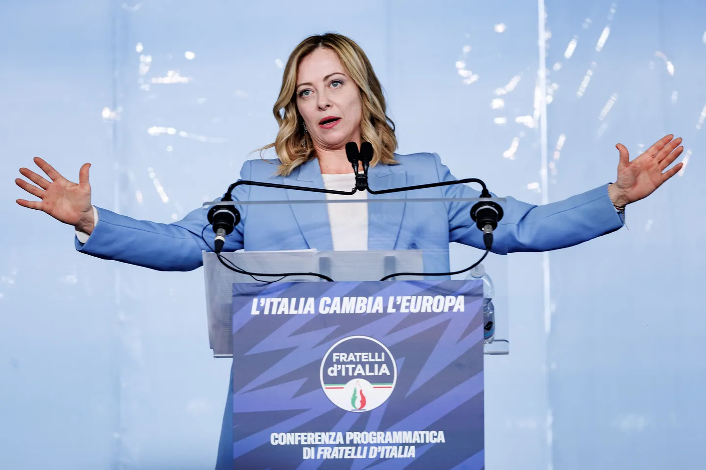Itaalia parempoolne peaminister Giorgia Meloni kõneles parteikongressil Aadria mere äärses Pescara linnas.