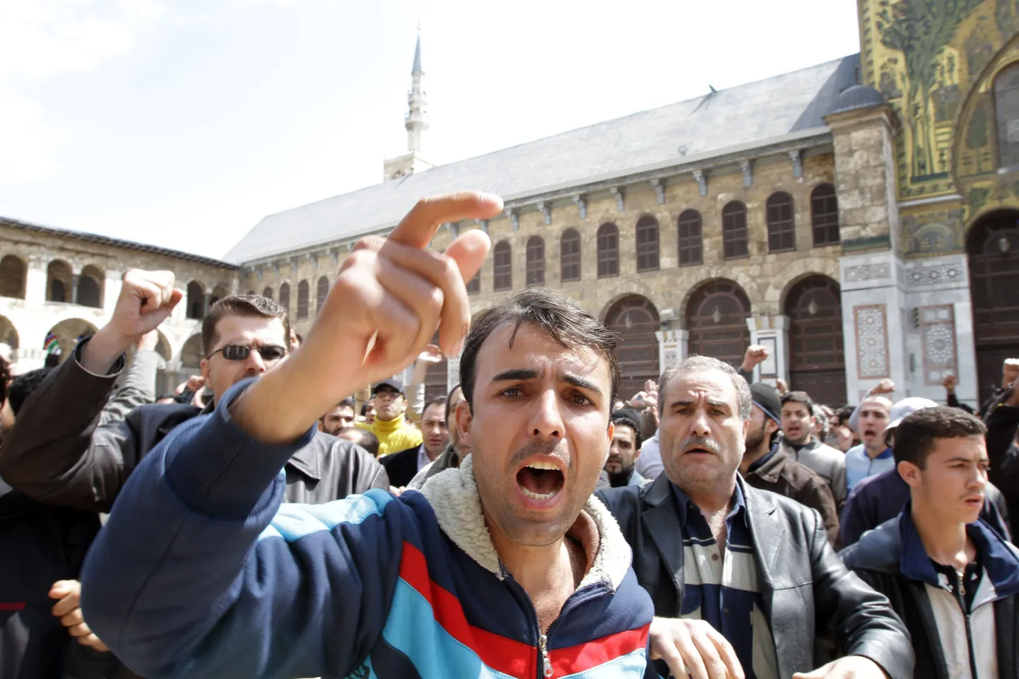Meeleavaldajad Damascuse, kus avaldati toetust Deraa linnale.