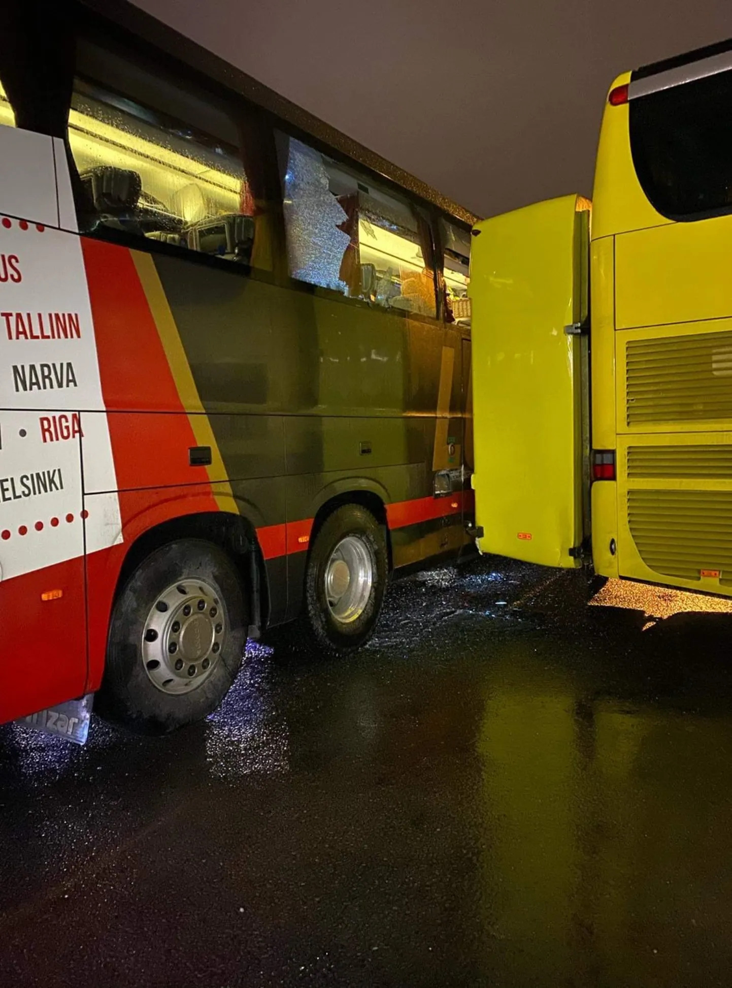 Авария на автовокзале.