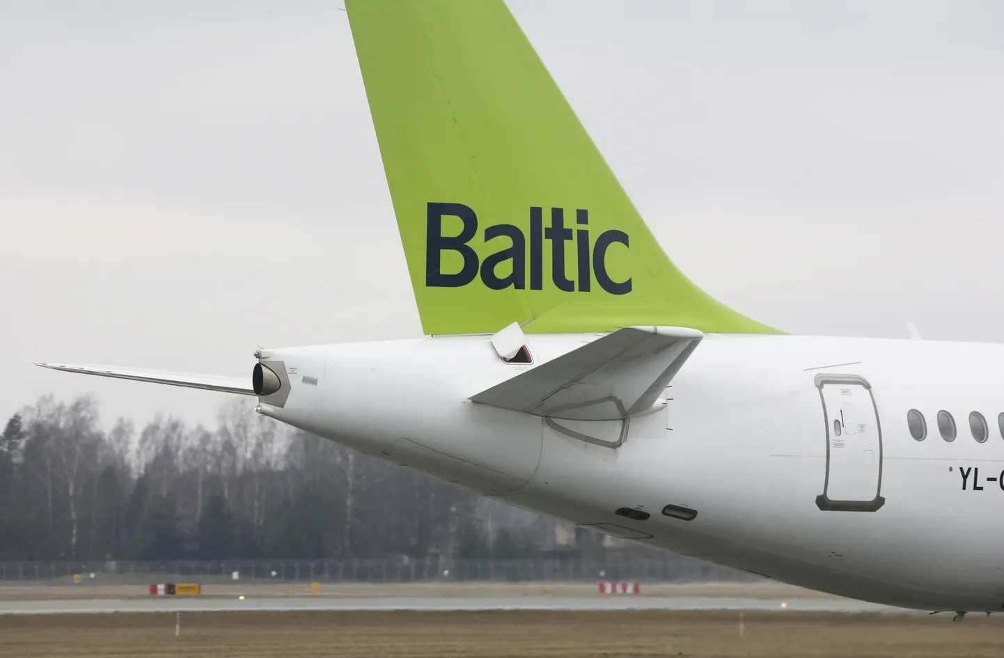 Air Baltic.