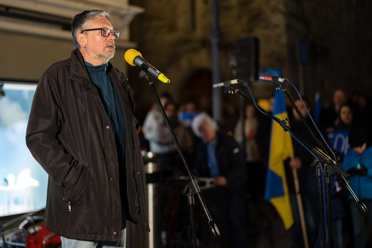 Šveitsis Zürichis elav Vene kirjanik Mihhail Šiškin kõneles 4. märtsil Lucernis toimunud Ukraina sõja vastasel meeleavaldusel