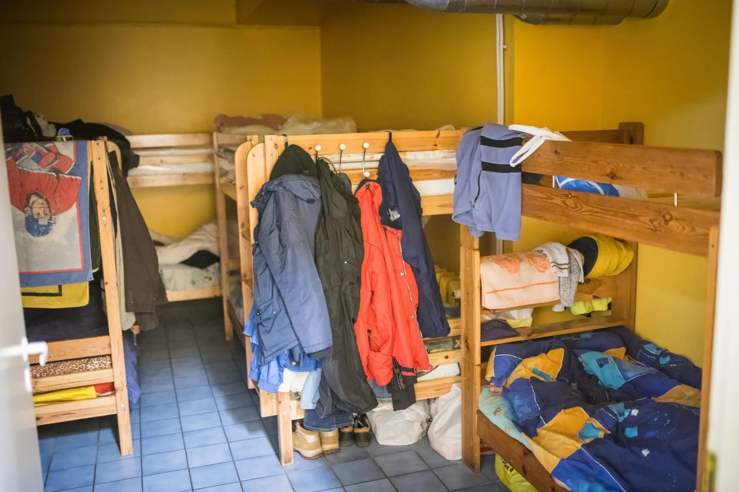 Rakvere kodutute varjupaigas valitseb praegu vaikus, sest see on nakkusohu vältimiseks ajutiselt suletud.
