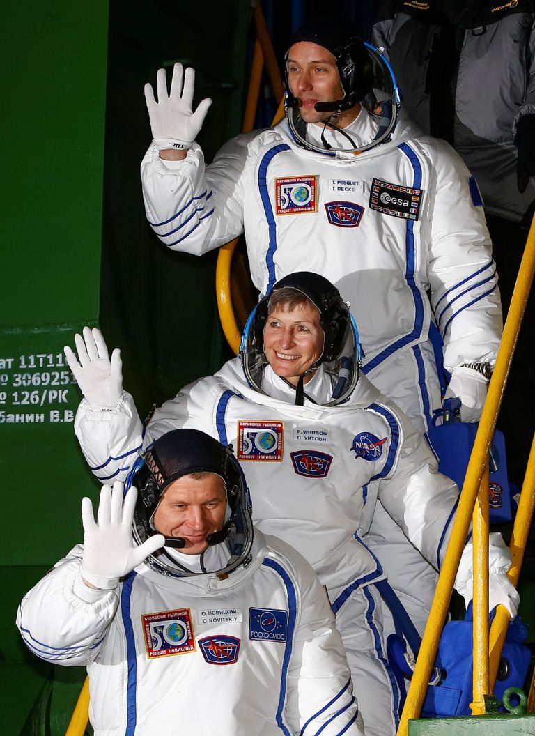 ISSile suundusid astronaudid Peggy Watson, Thomas Pesquet ja Oleg Novitski