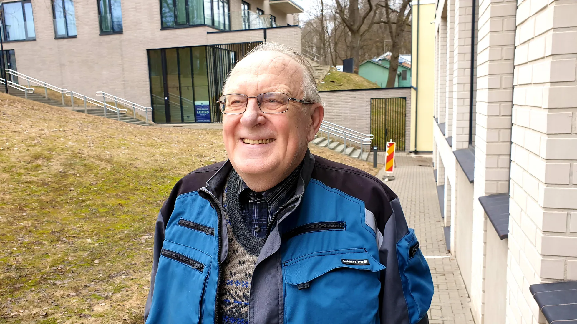 Oma karjääri viimase kunstliku vereringe tagas doktor Arvo Klaar ühel südameoperatsioonil natuke vähem kui kahe aasta eest, nüüd naudib ta elutöö järel puhkust.