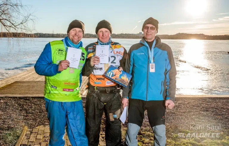 Kelgumeistrid Viljandi Talisurfi Akadeemiast