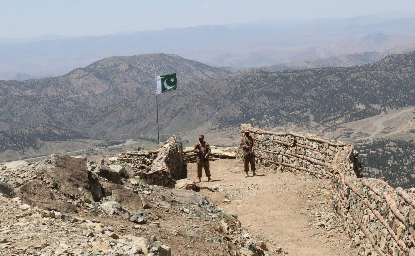 Pakistani sõdurid Shawali orus.