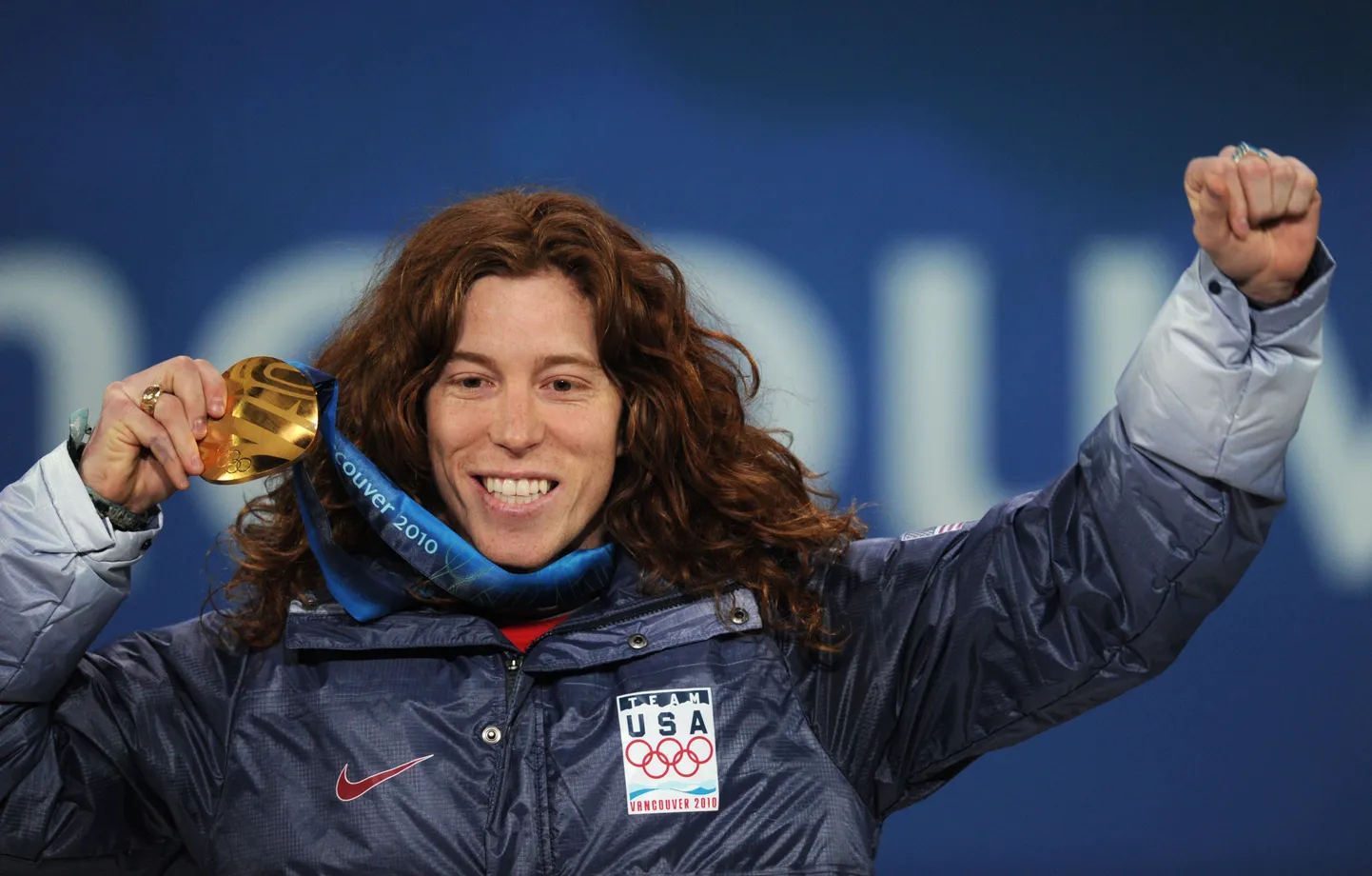 Shaun White Vancouveri olümpiakullaga.