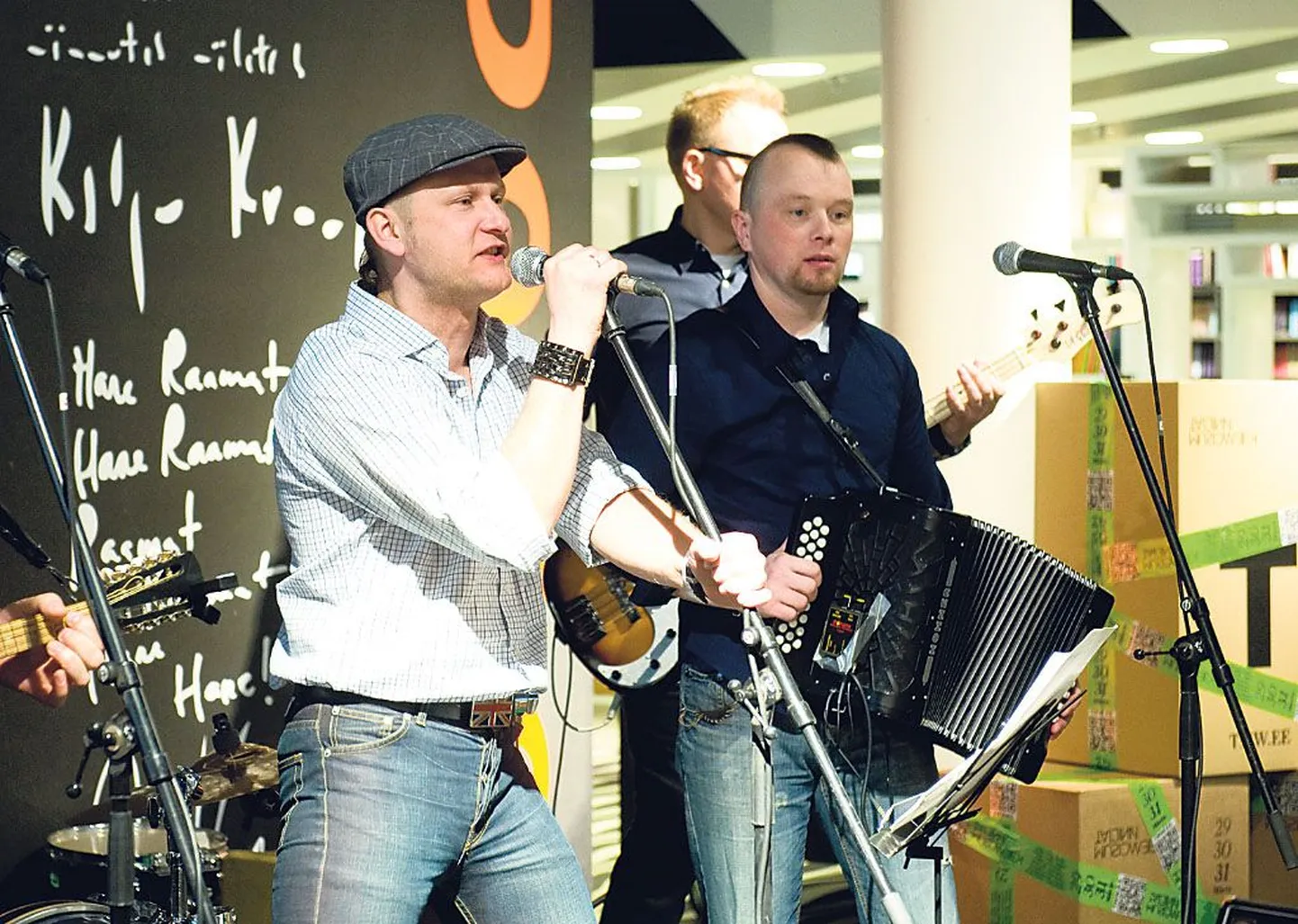 Pärnust pärit punkfolkbänd Legshaker lõi oma muusikaga laineid Saksamaal toimunud festivalil.