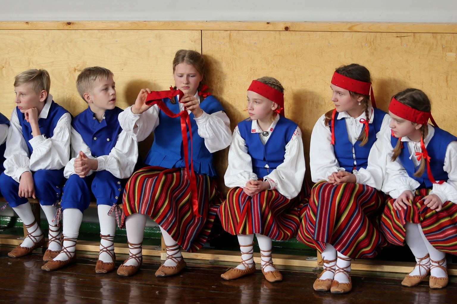XIII noorte tantsupeo eelproov Hansa koolis.