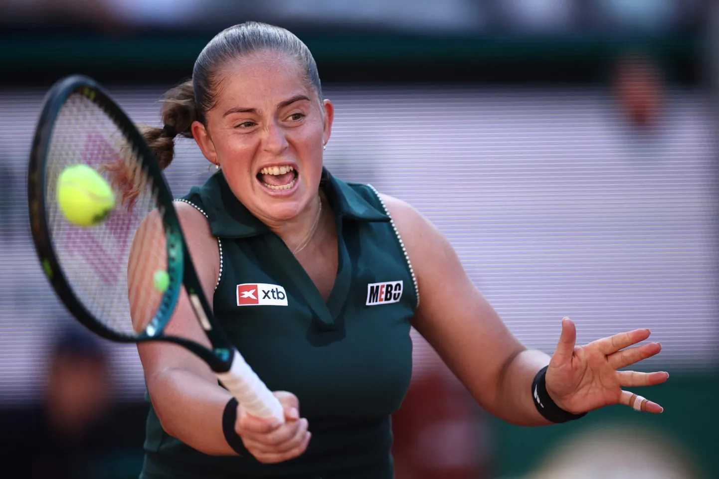 Aļona Ostapenko