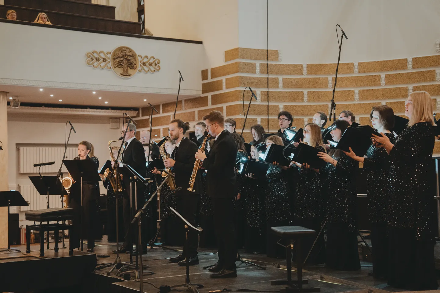 Rīgas Saksofonu kvarteta un Latvijas Radio kora koncerts "Bahs, Maskats un Lūsēna pirmatskaņojums" Latvijas Universitātes Lielajā aulā 15. februārī.