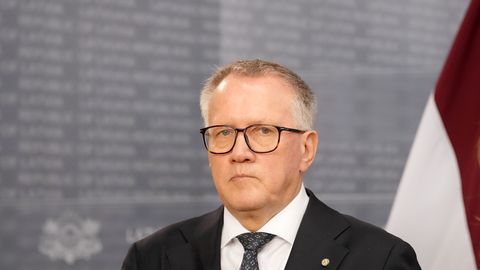 Pieciem Ašeradena biroja darbiniekiem kompensācijās izmaksāti 41 300 eiro