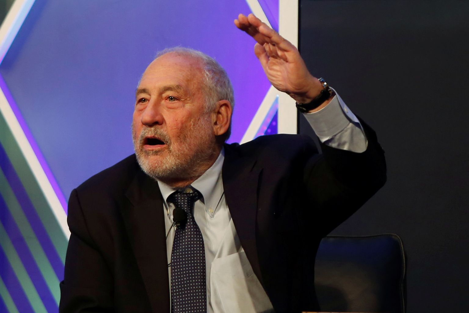 Nobeli majanduspreemia laureaat Joseph Stiglitz. REUTERS/Bobby Yip