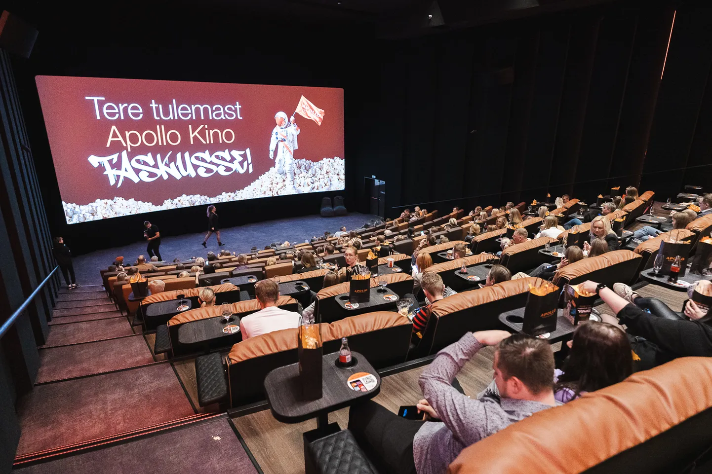 Tasku Apollo kino avamine.