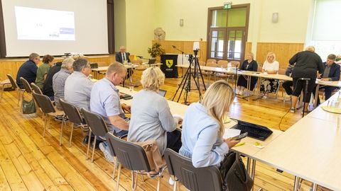 Ootamatu vangerdus Järva vallavolikogus