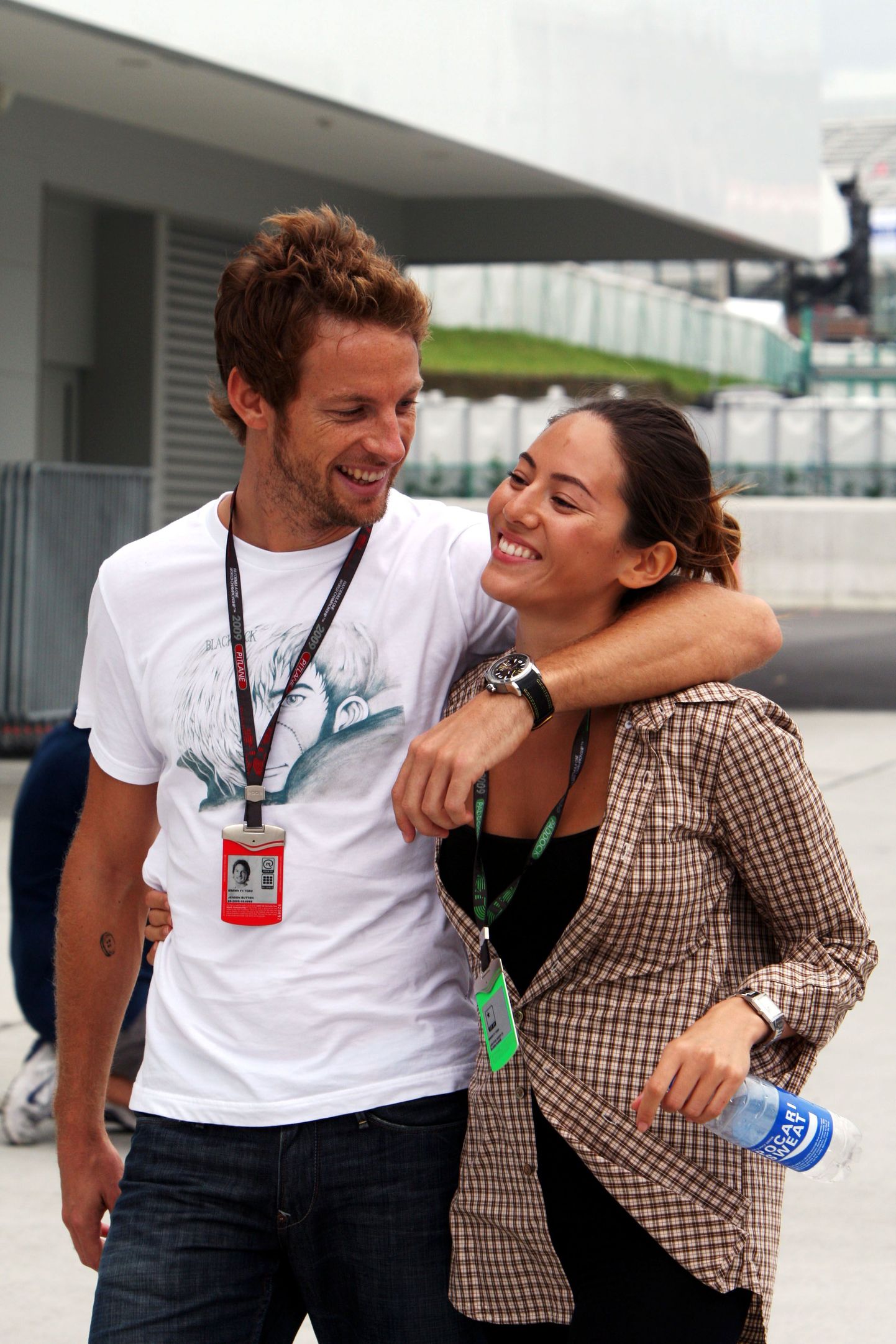 Jenson Button ja Jessica Michibata